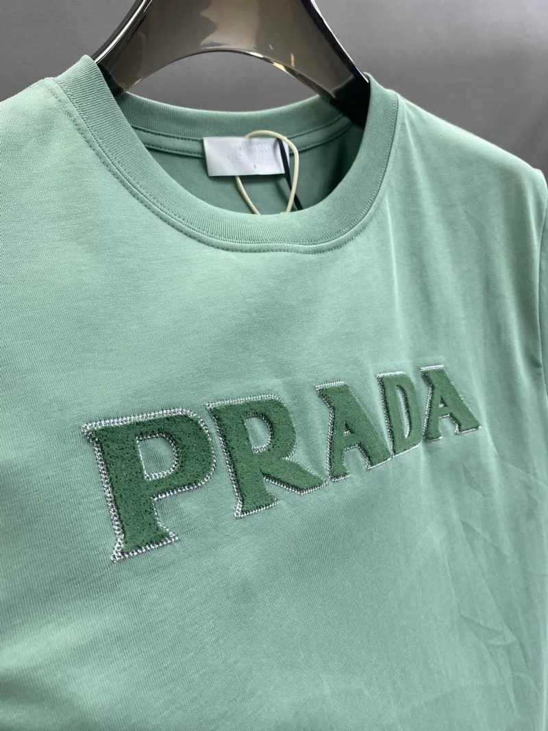 Prada T-Shirts WellDesigned 167797