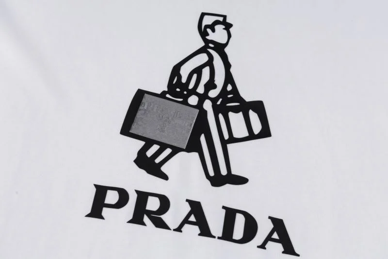 Upgraded Prada T-Shirts 167725