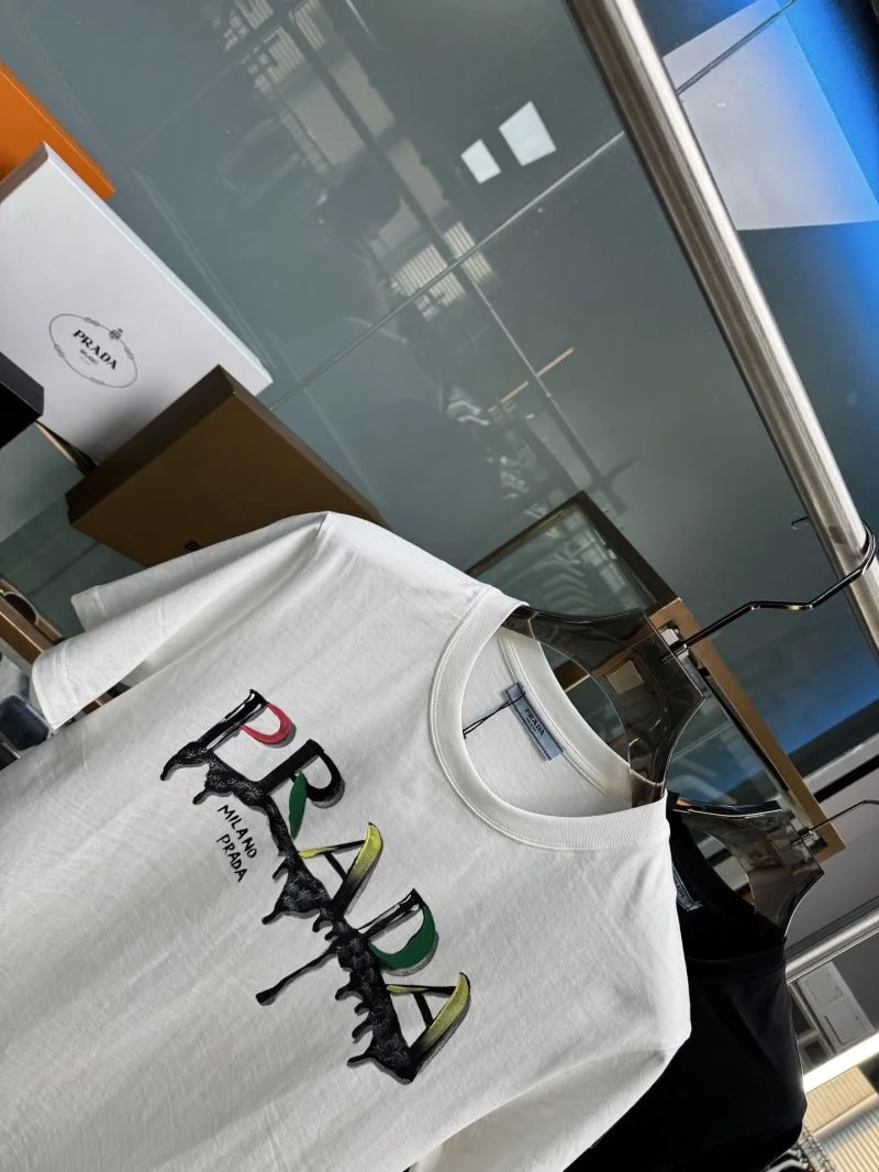 Prada T-Shirts UrbanStyle 167721
