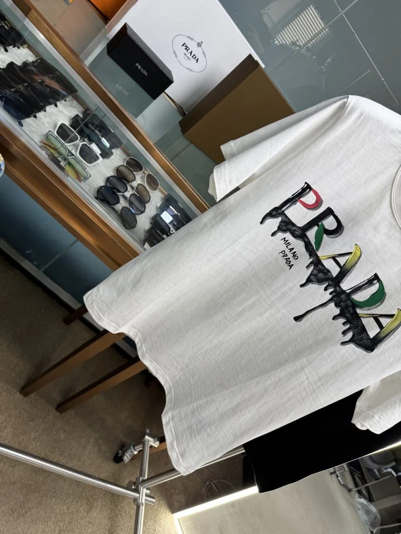 Prada T-Shirts UrbanStyle 167721