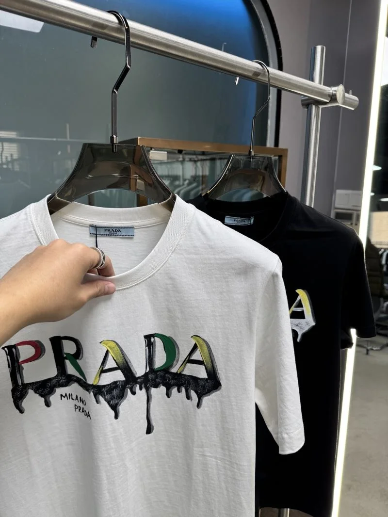 Prada T-Shirts UrbanStyle 167721