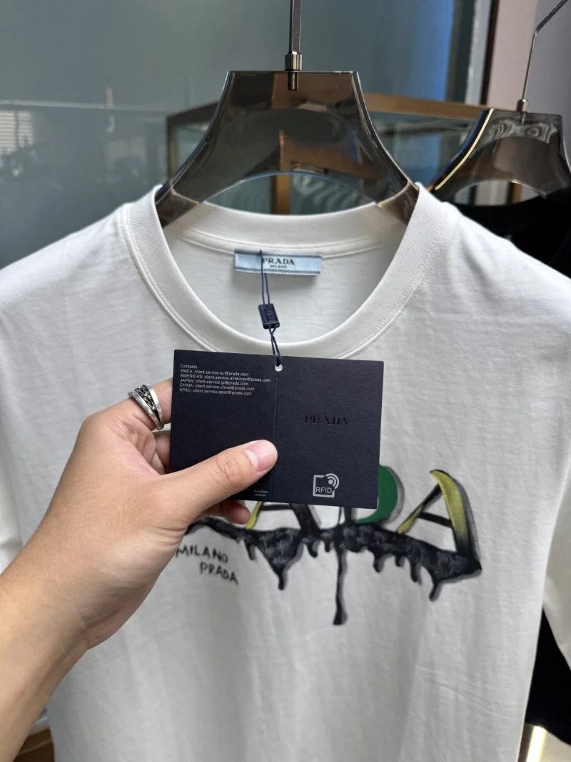Prada T-Shirts UrbanStyle 167721