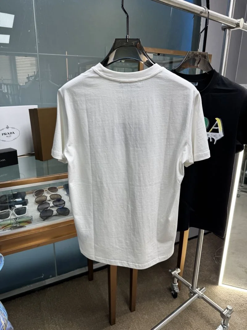 Prada T-Shirts UrbanStyle 167721