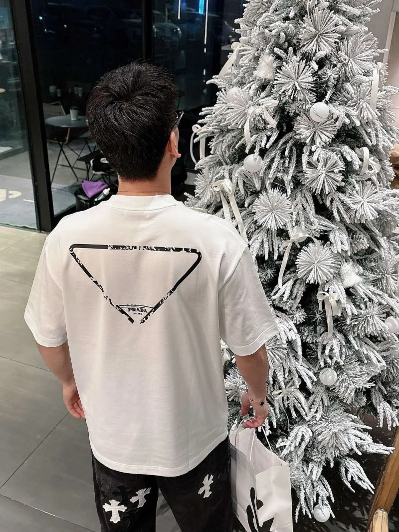 Prada T-Shirts Modern 167723
