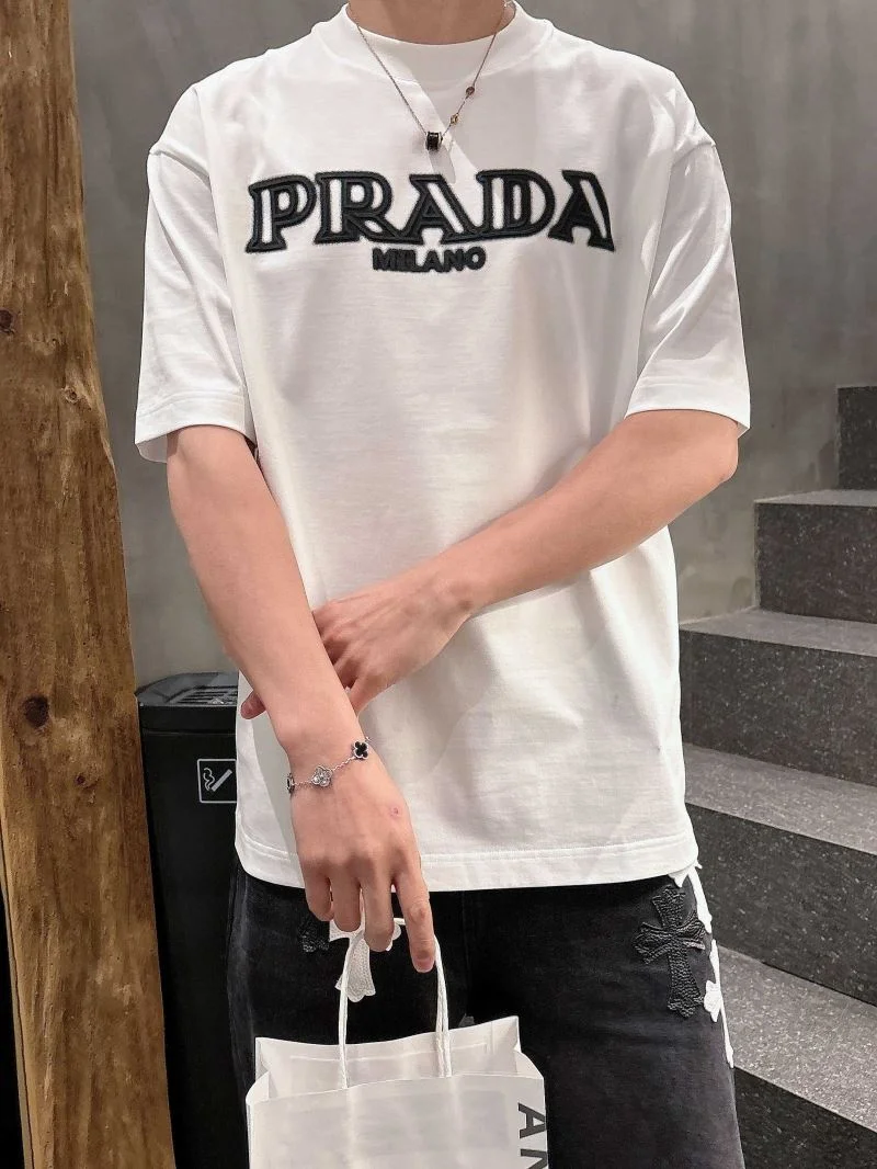 Prada T-Shirts Modern 167723
