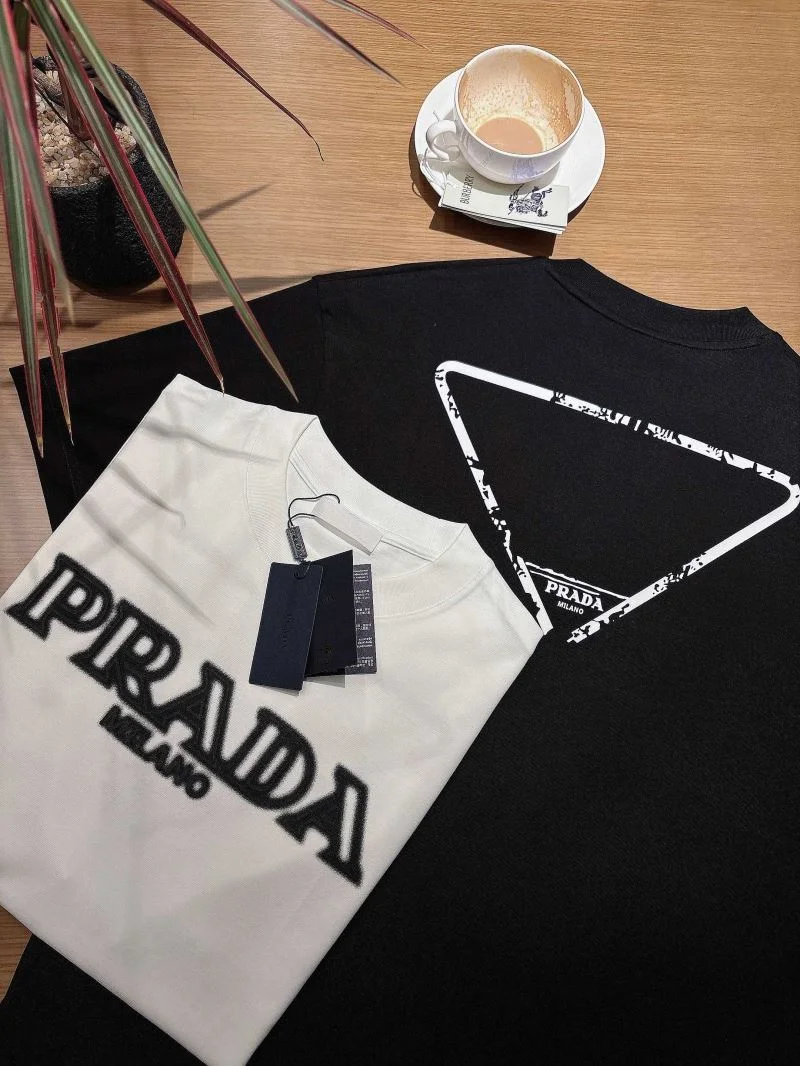 Prada T-Shirts Modern 167723