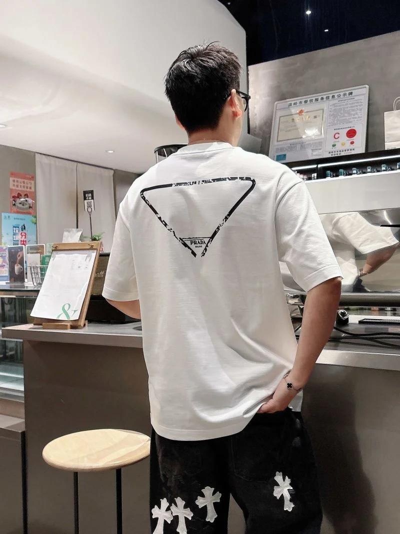 Prada T-Shirts Modern 167723
