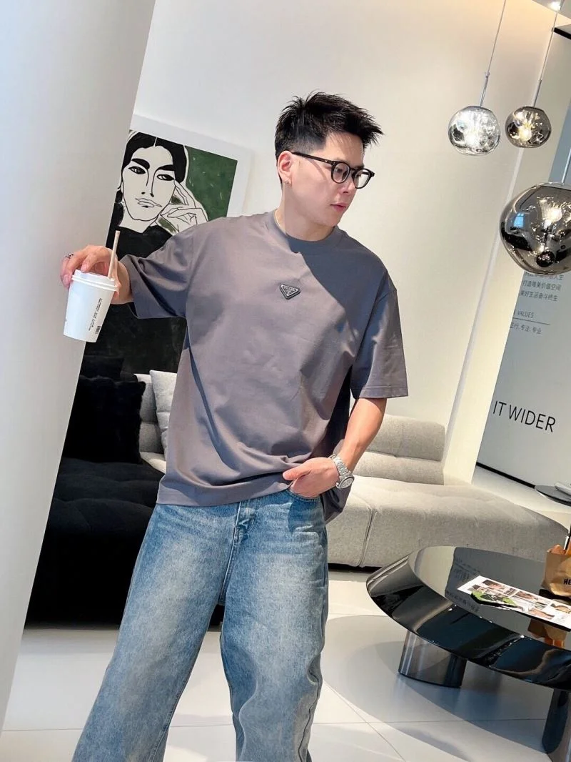 Timeless Prada T-Shirts 167763