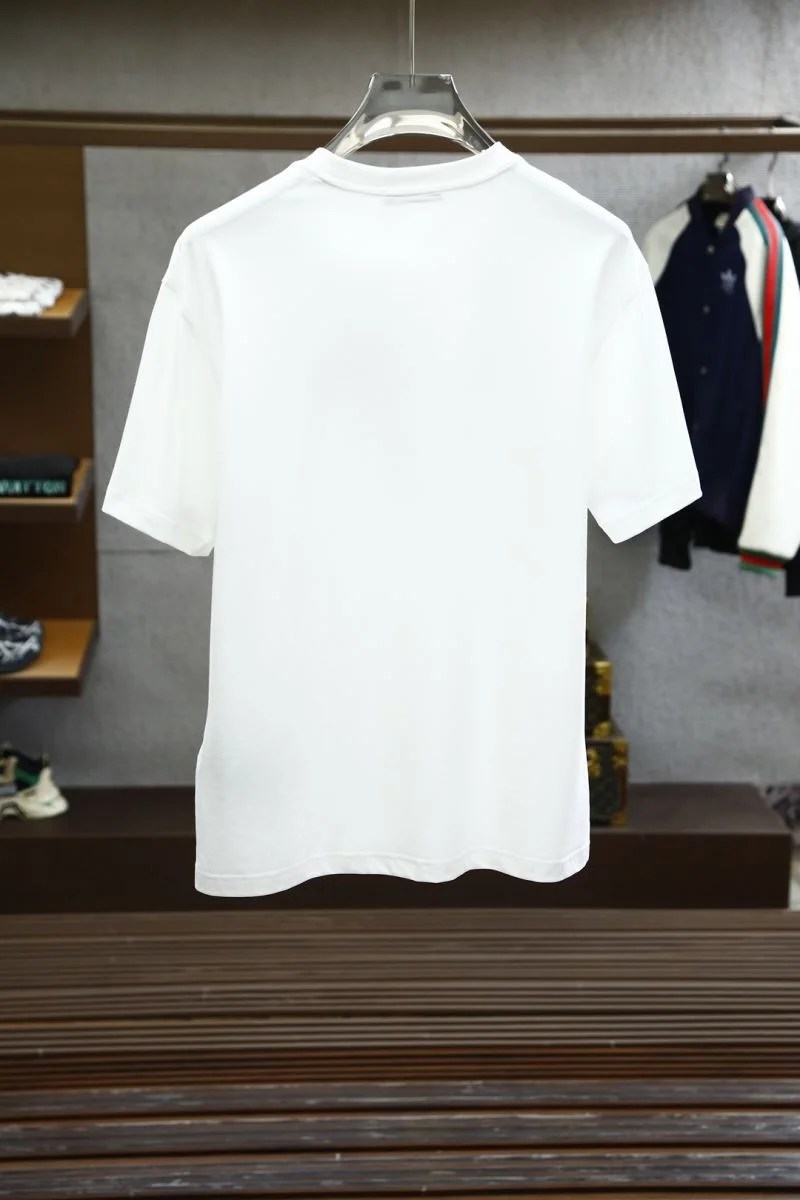Supportive Prada T-Shirts 167745
