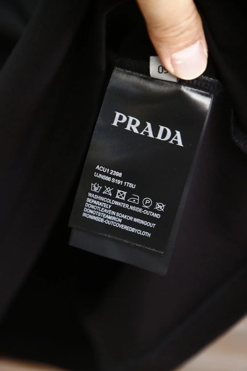 Supportive Prada T-Shirts 167745