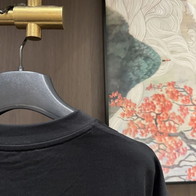 Contemporary Prada T-Shirts 167704
