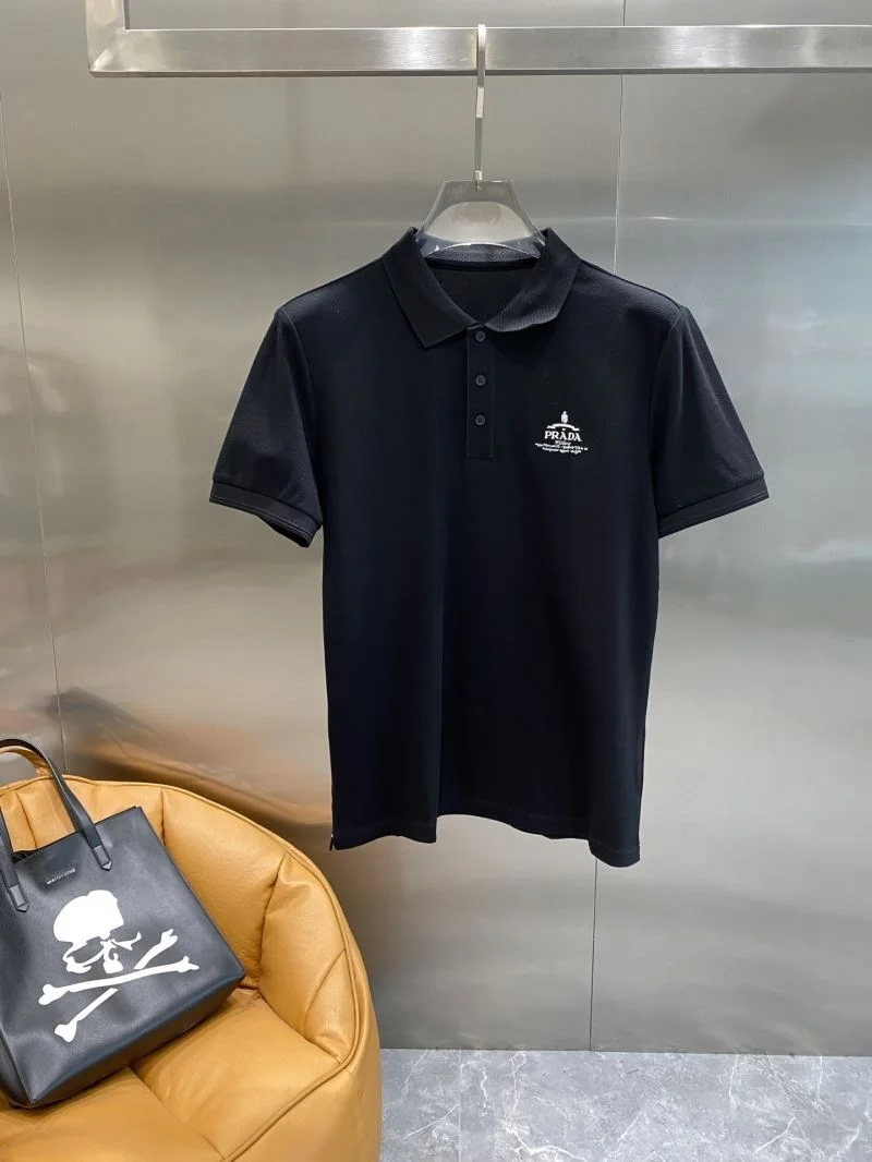 Prada T-Shirts Classic 167686