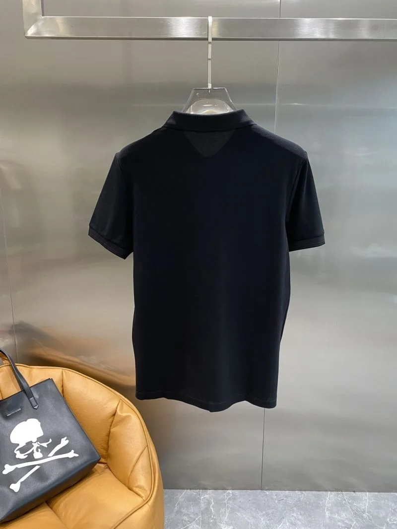 Prada T-Shirts Classic 167686