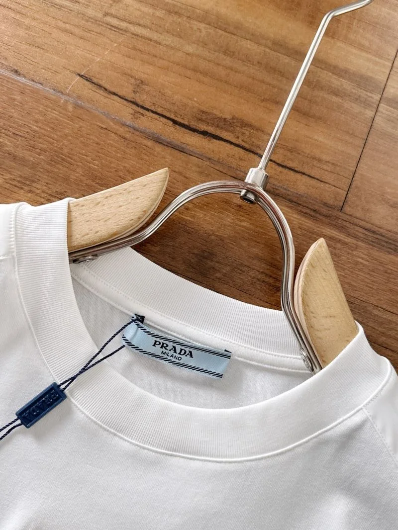 Sustainable Prada T-Shirts 167679