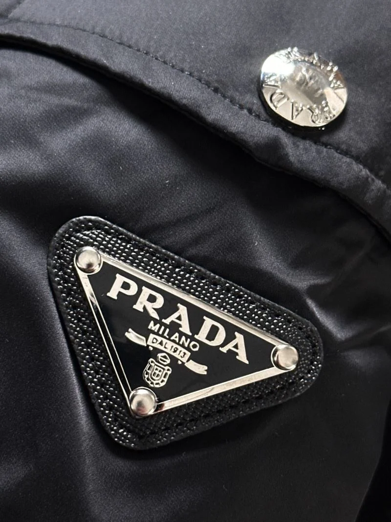 Prada T-Shirts ComfortFit 167678