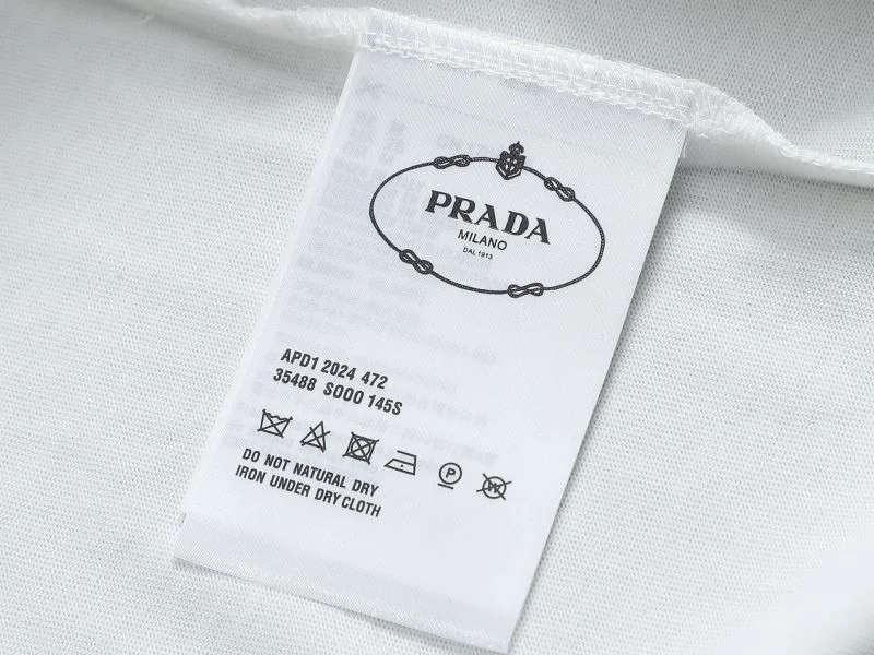 Prada T-Shirts Sporty 167700