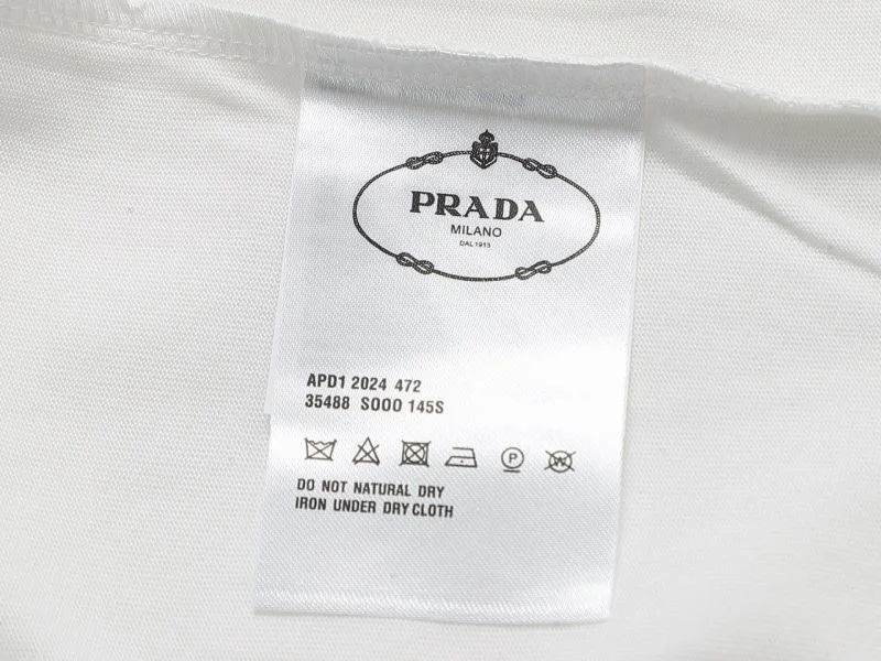 WaterResistant Prada T-Shirts 167667