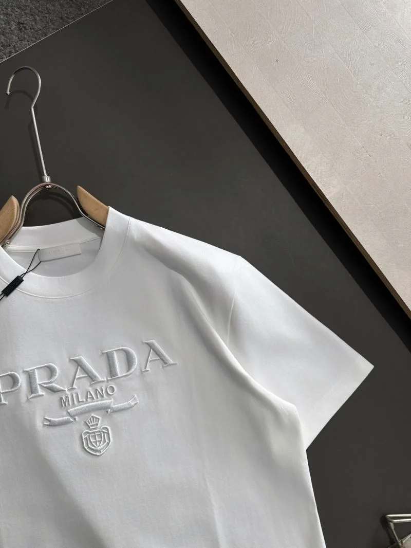 Prada T-Shirts ComfortFit 167655