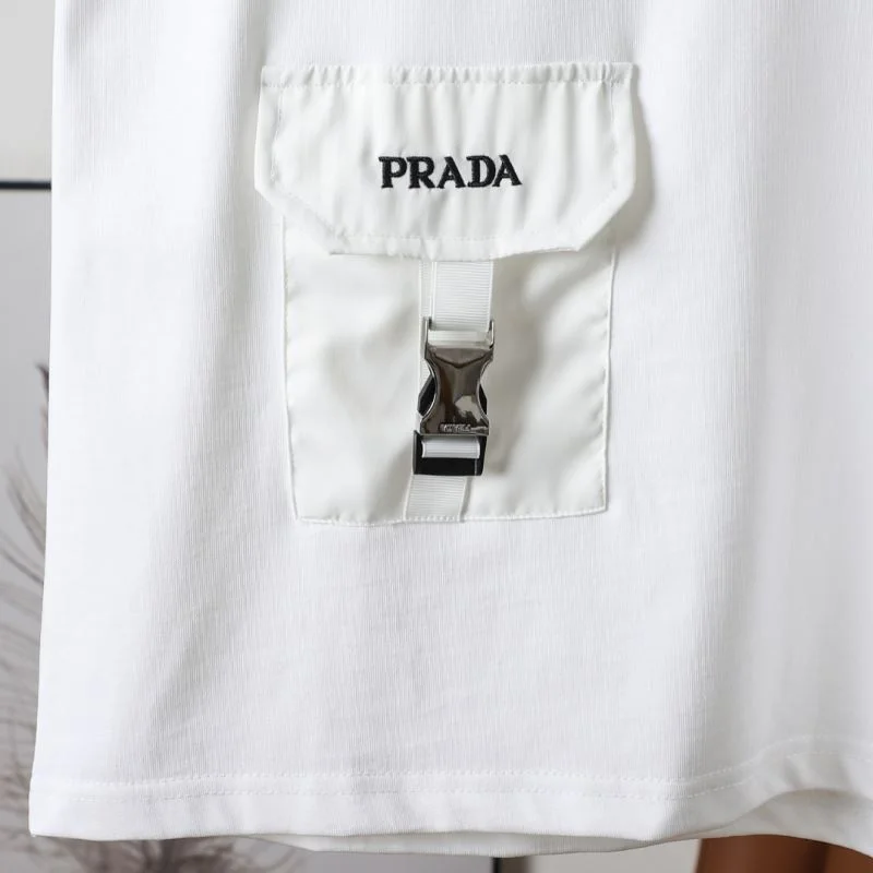 Unisex Prada T-Shirts 167694