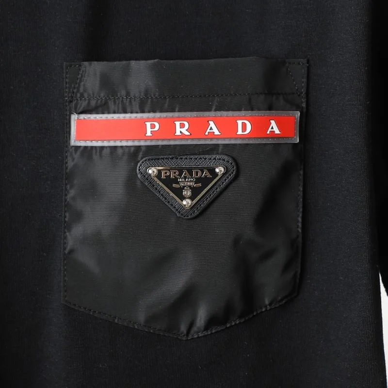 Prada T-Shirts Neat 167644