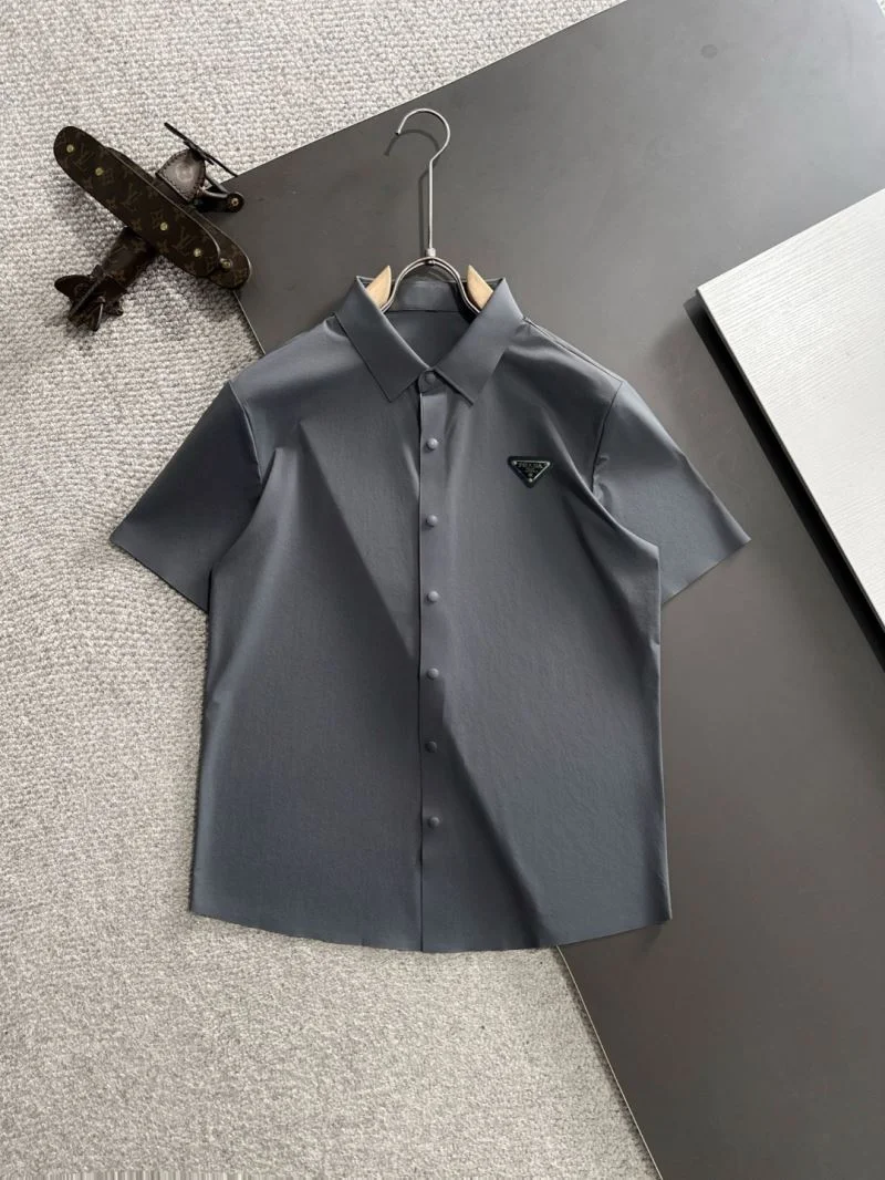 Breathable Prada T-Shirts 167646