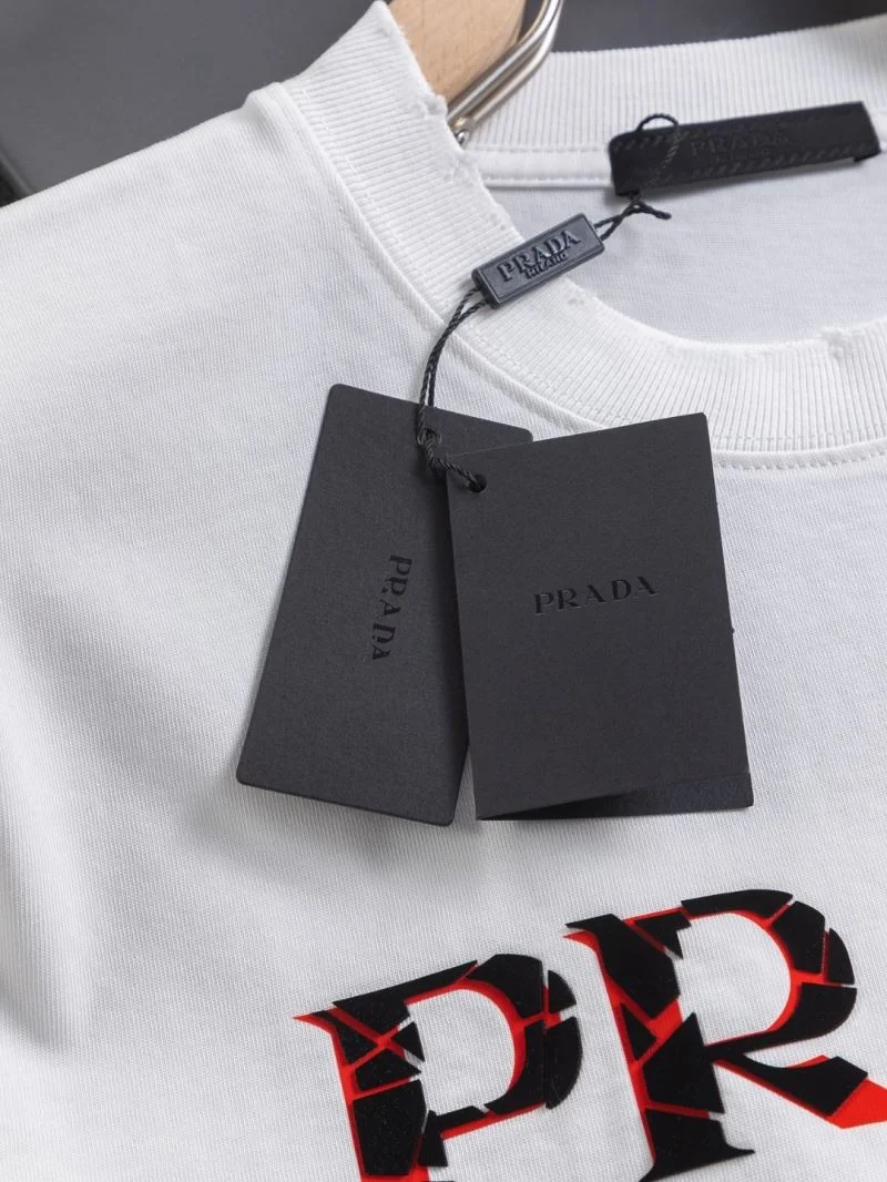 Prada T-Shirts Classic 167645