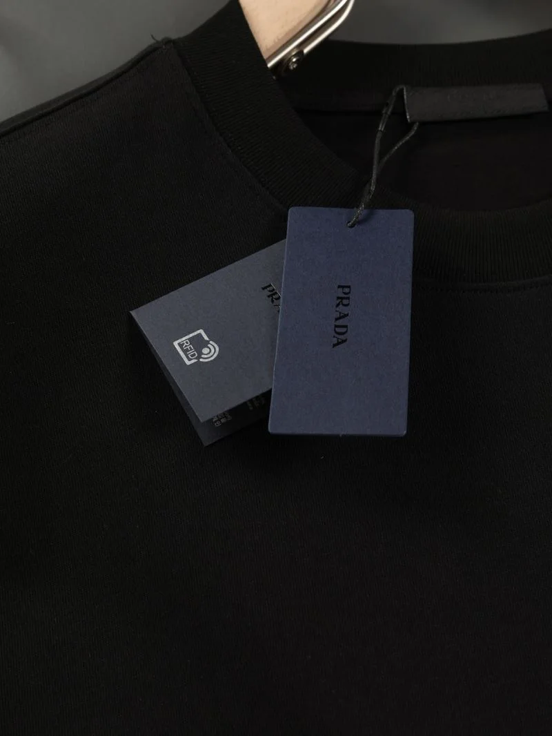 Lightweight Prada T-Shirts 167639