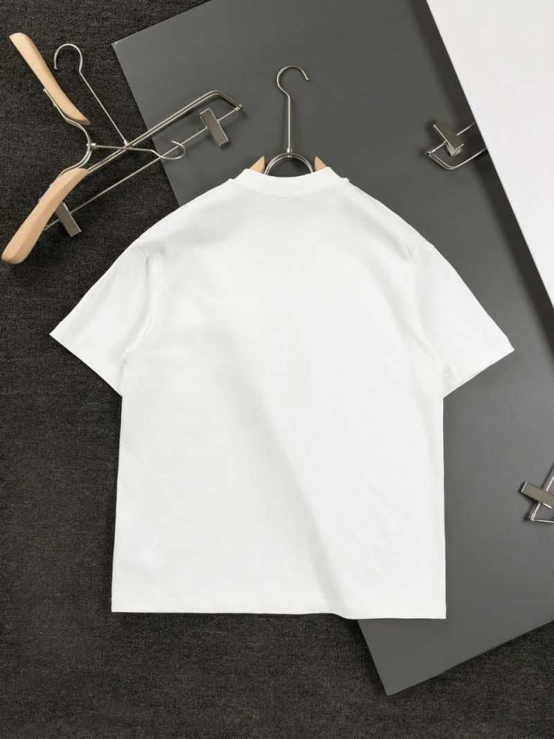 Prada T-Shirts Trendsetting 167640
