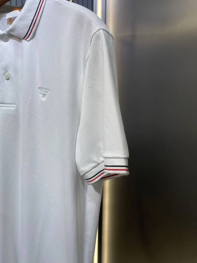 Unisex Prada T-Shirts 167641