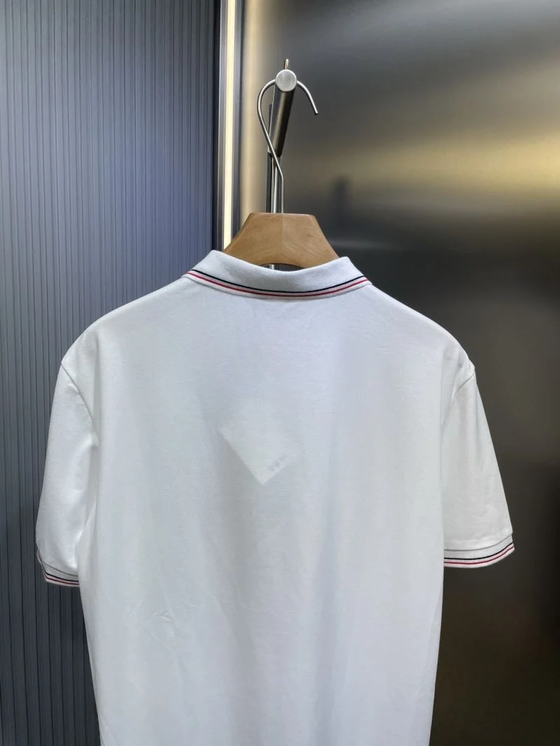 Unisex Prada T-Shirts 167641