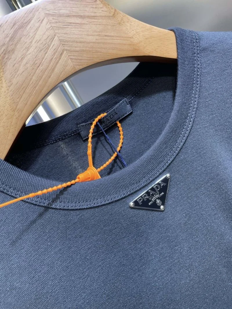 Prada T-Shirts Affordable 167638