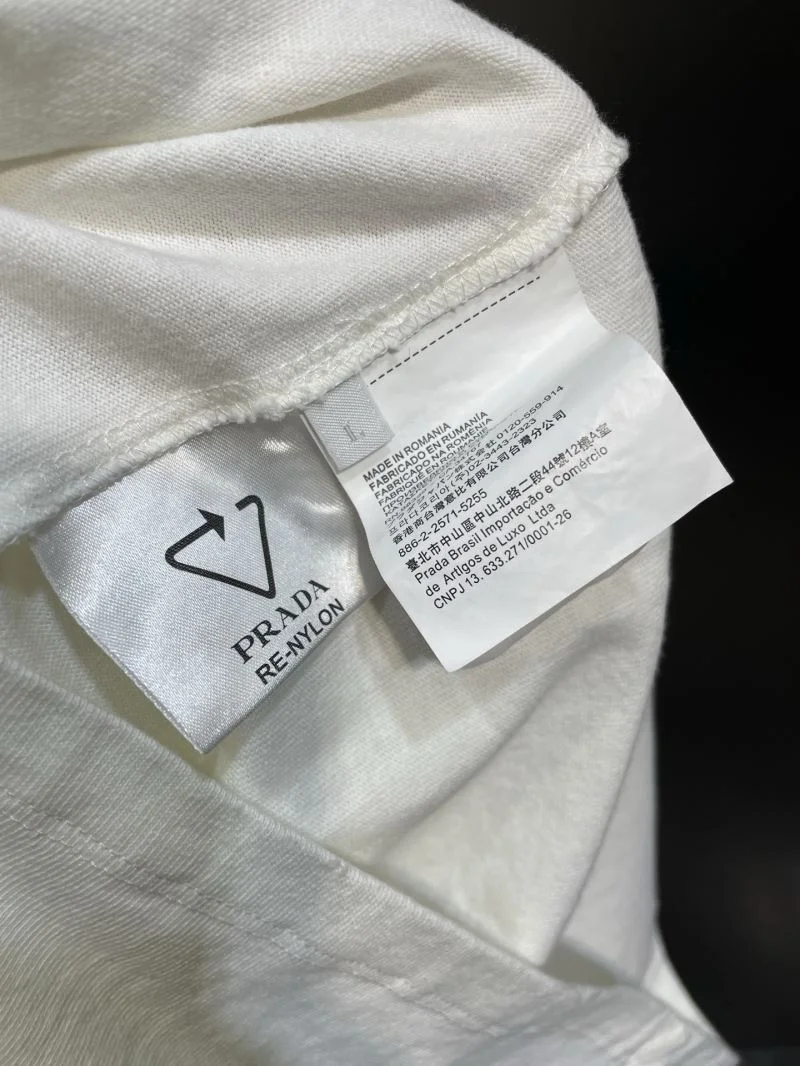 Original Prada T-Shirts 167637