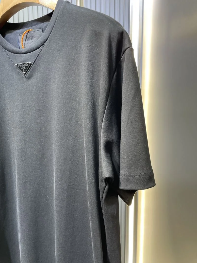 Comfortable Prada T-Shirts 167636