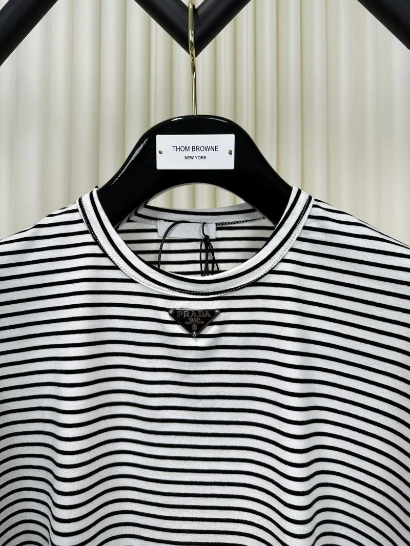 Prada T-Shirts Vibrant 167143