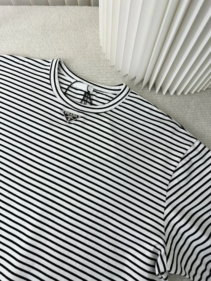 Prada T-Shirts Vibrant 167143