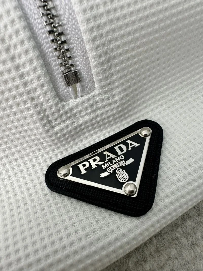 Prada T-Shirts Snug 167088