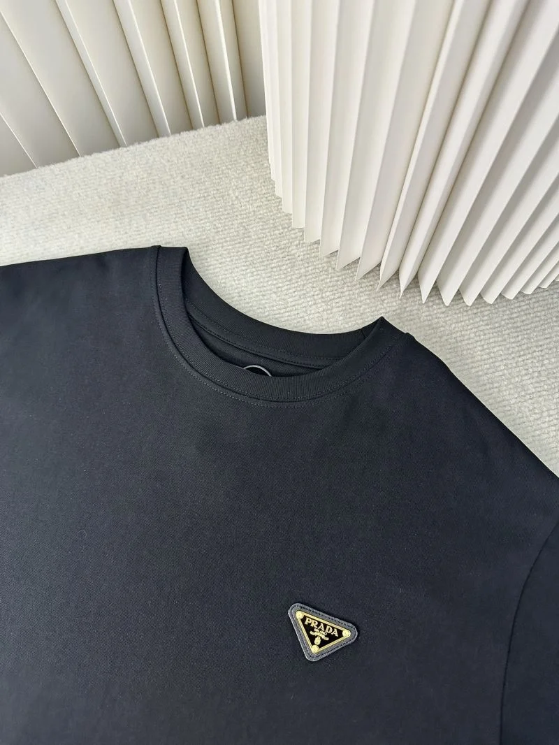 Prada T-Shirts Cozy 167118