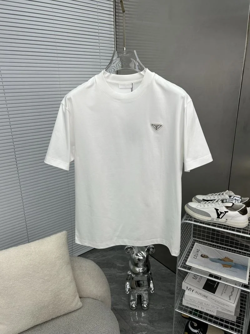 Bold Prada T-Shirts 167084