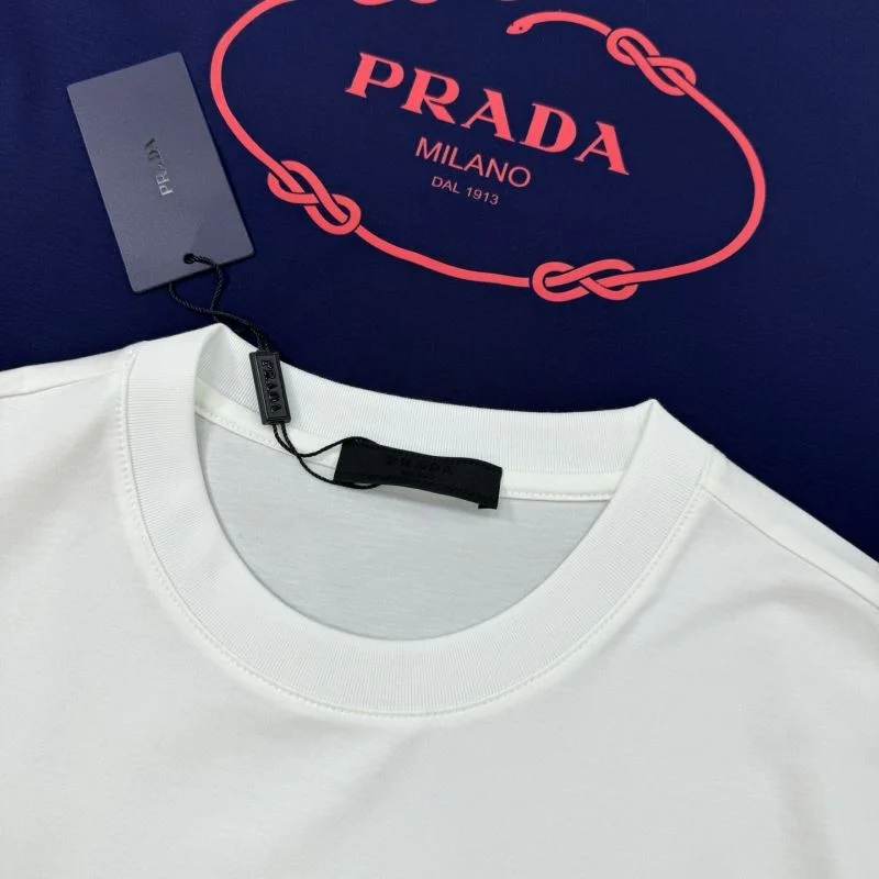 Flexible Prada T-Shirts 167079