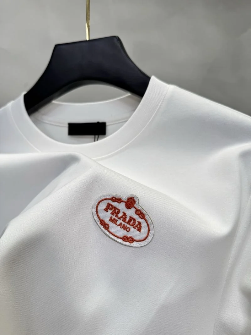 Prada T-Shirts Contemporary 167076