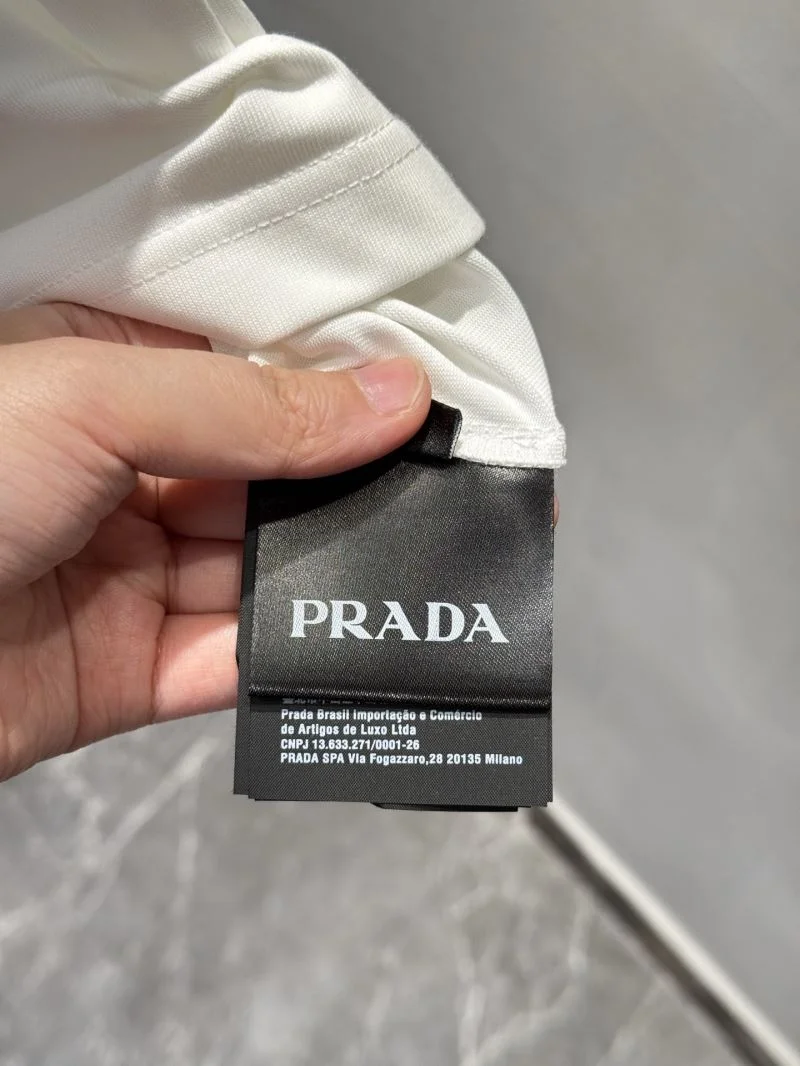 Prada T-Shirts Contemporary 167076