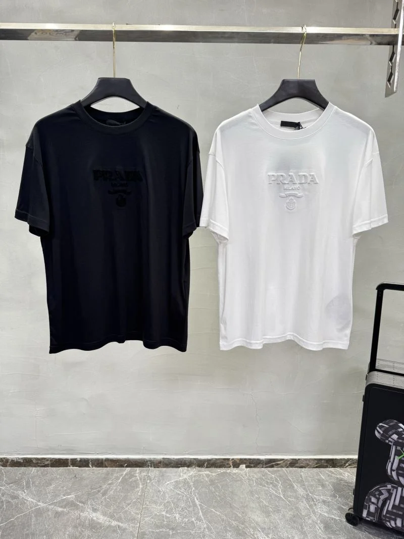 ModernLook Prada T-Shirts 167074