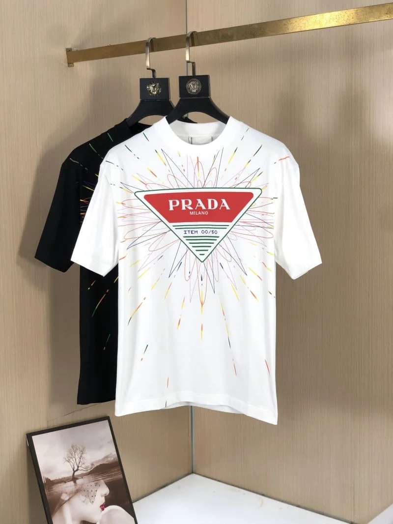 ModernLook Prada T-Shirts 167071