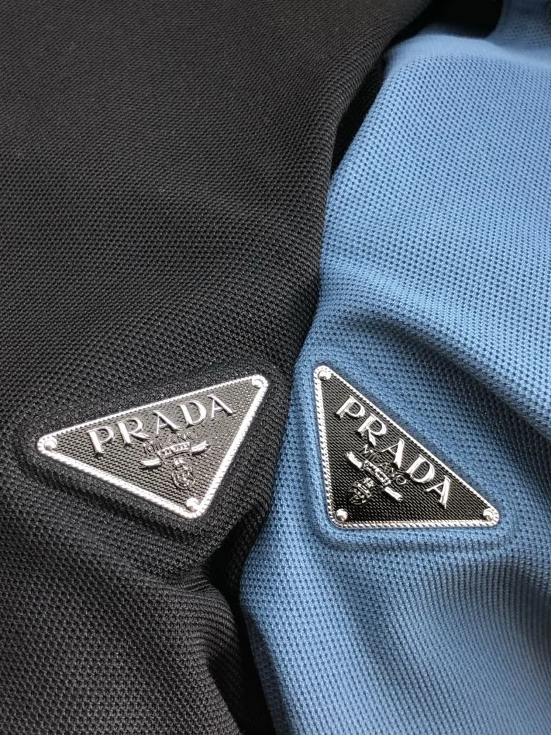 Prada T-Shirts Classic 167070