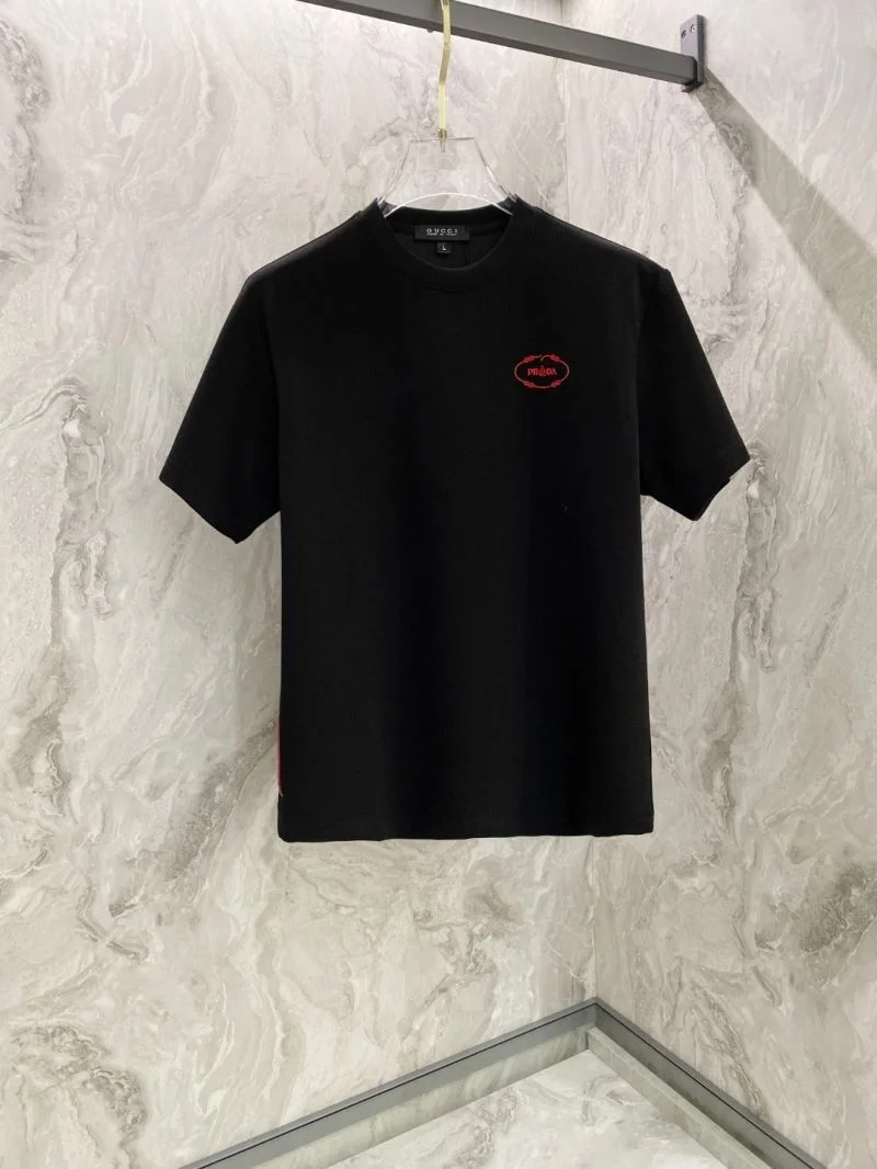 Comfortable Prada T-Shirts 167096