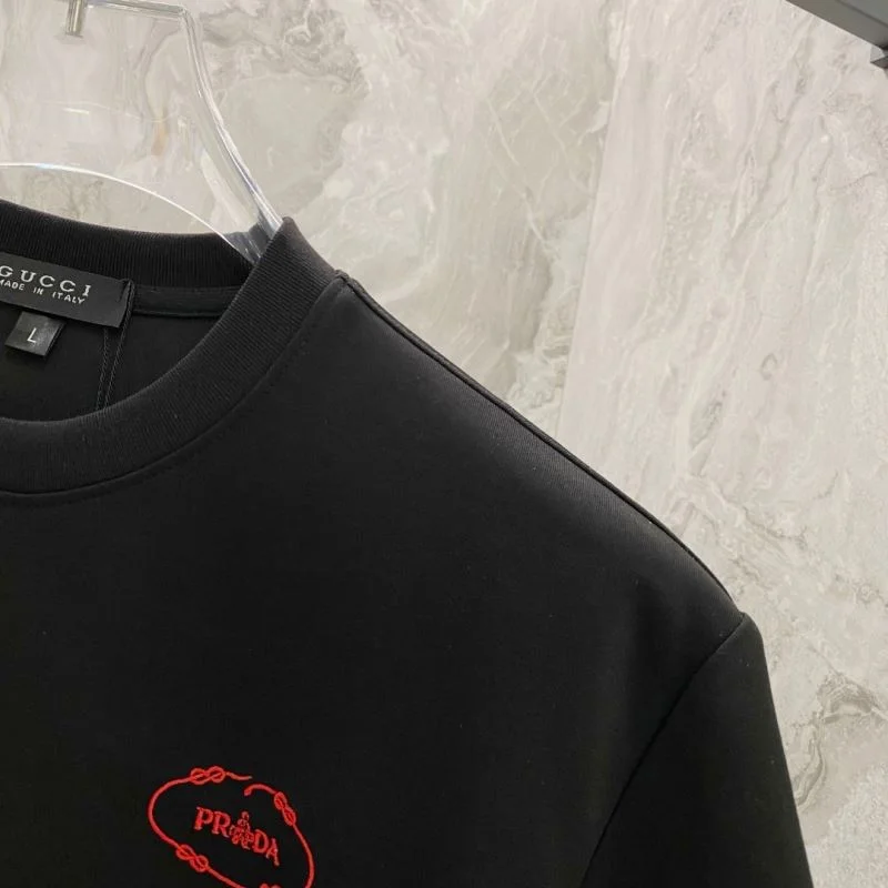 Comfortable Prada T-Shirts 167096