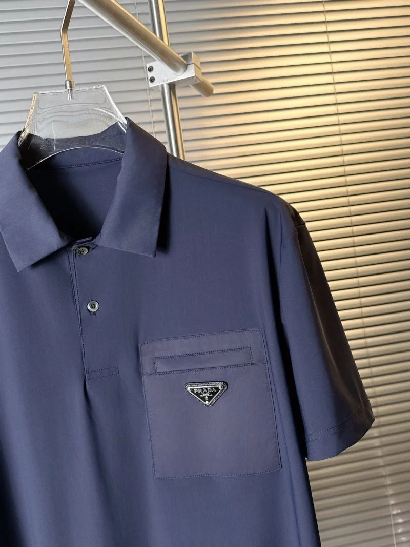Elegant Prada T-Shirts 167101