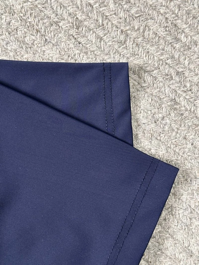 Elegant Prada T-Shirts 167101