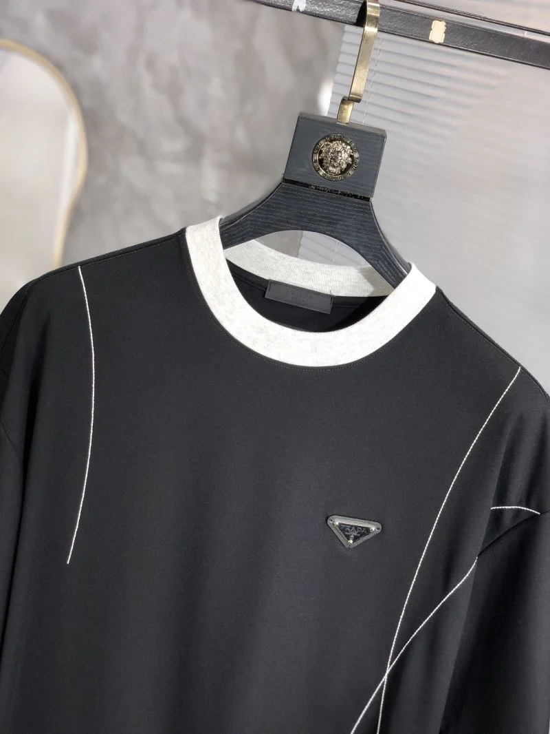 Prada T-Shirts Unique 167083