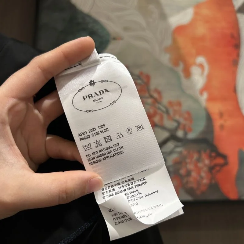 Contemporary Prada T-Shirts 167064